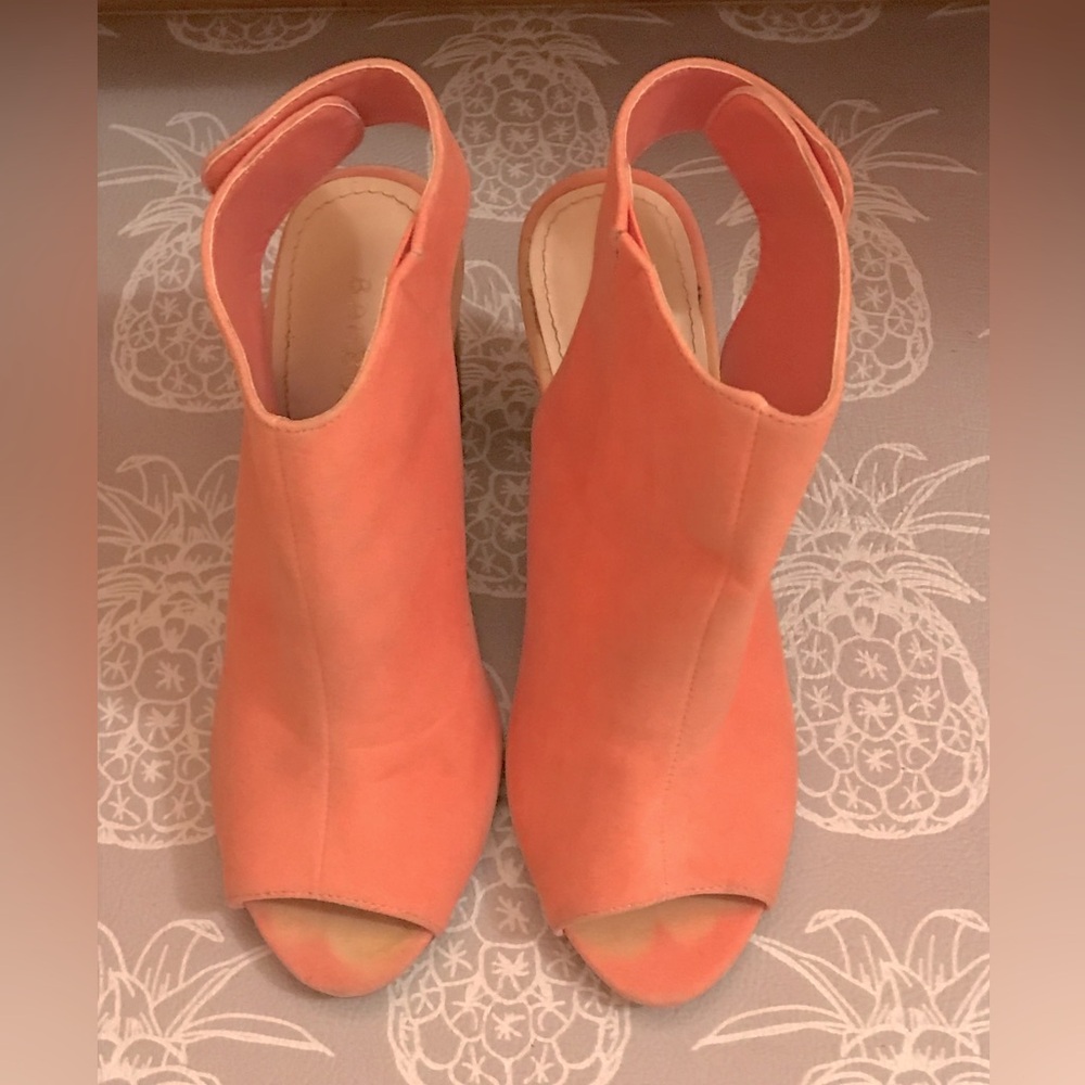 🧿SALE🧿Peachy 🍑 Pink Peep Toe Chunky Heels 7.5